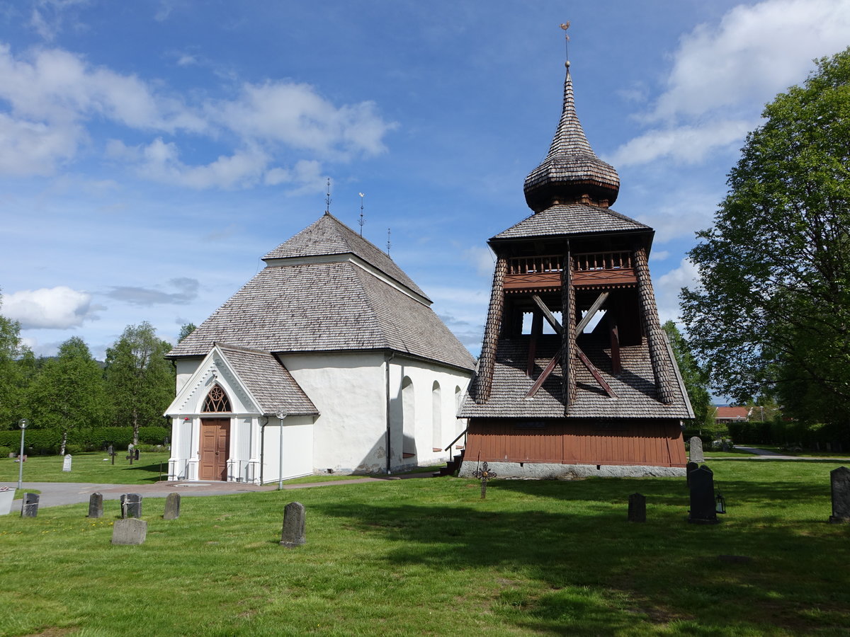 Hede, Ev. Kirche, erbaut 1613, umgebaut 1775 im Rokokostil (17.06.2017)