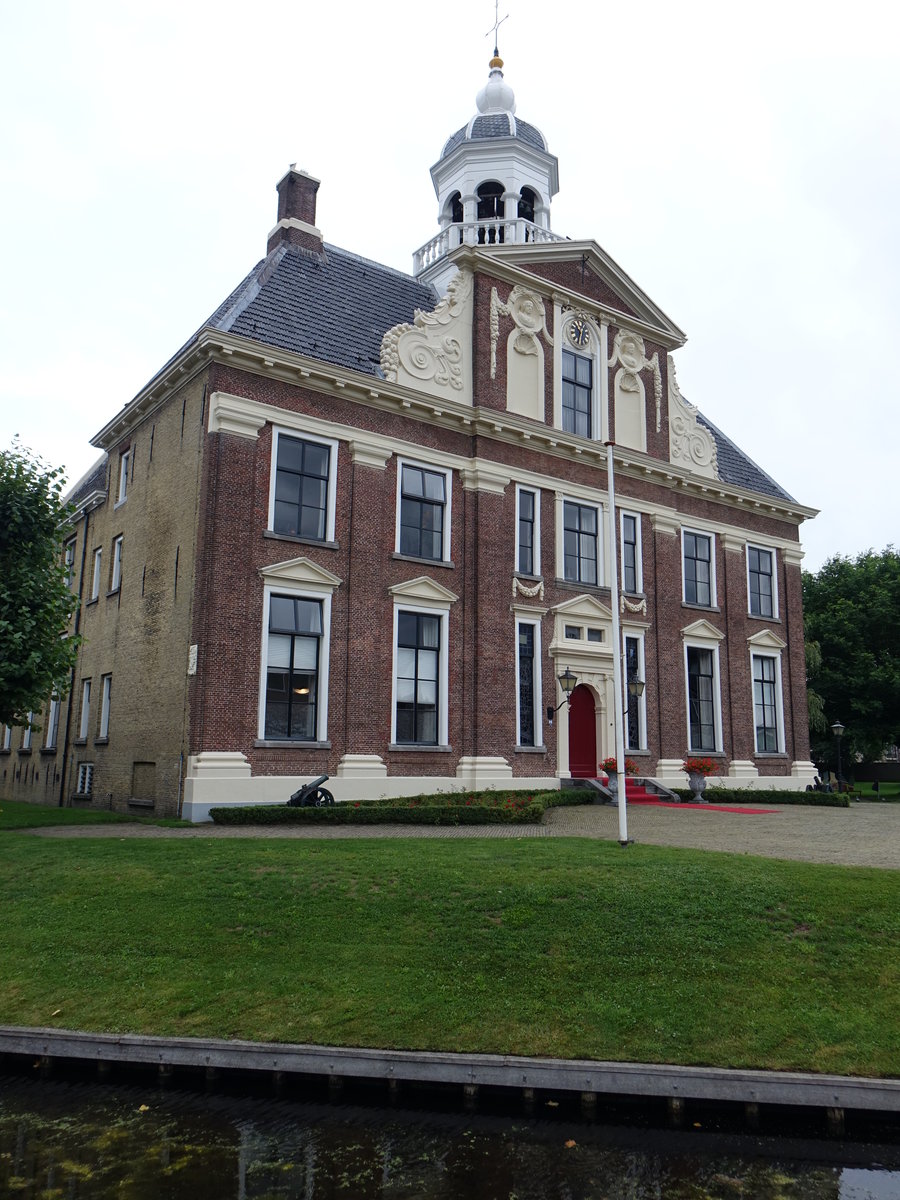 Heerenveen, Herrenhaus Crack-State, erbaut 1606, heute Rathaus (25.07.2017)