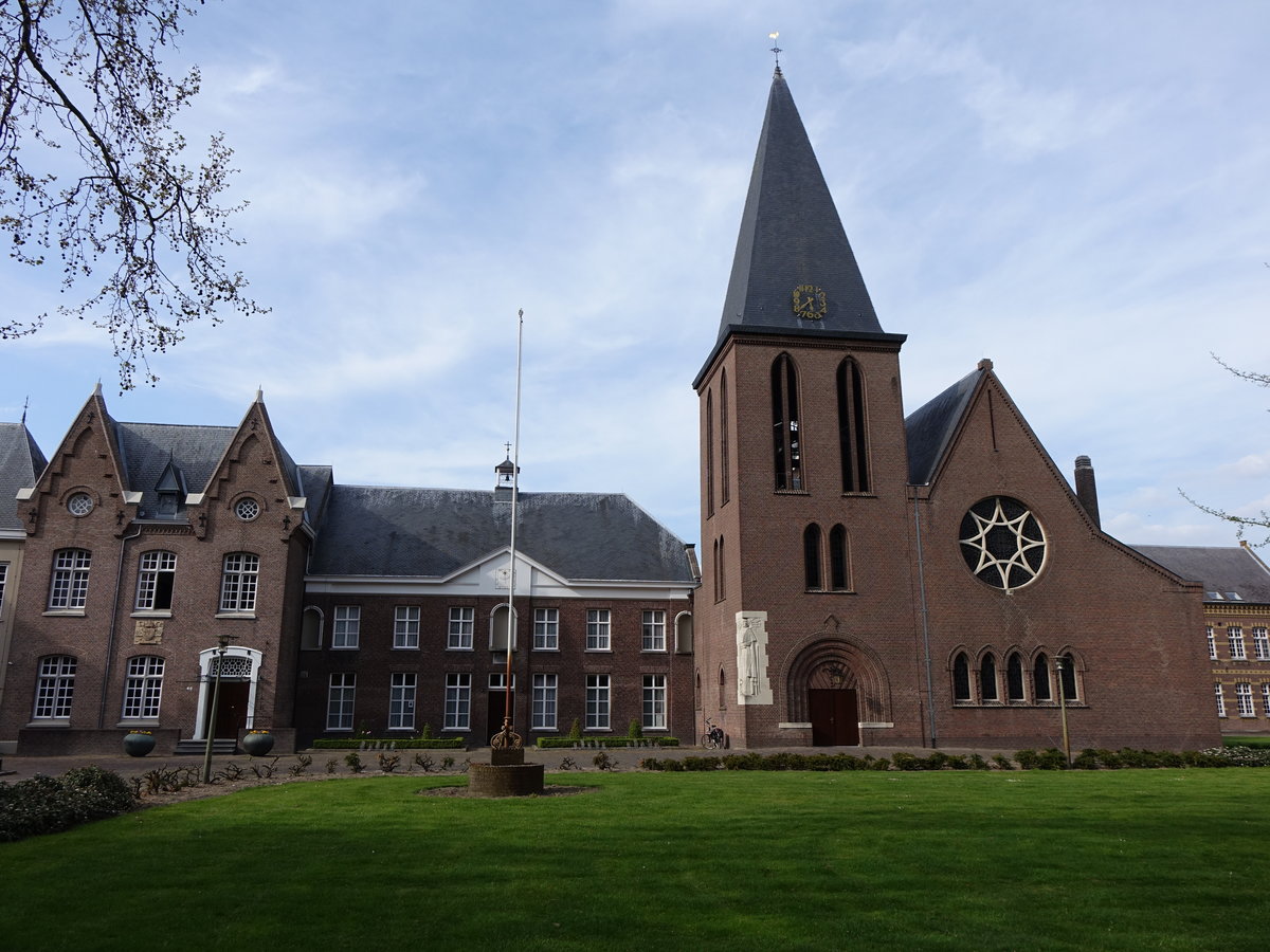 Heeswijk-Dinther, Abtei des Prmonstratenserorden, Norbertijnerabdij van Berne, erbaut im 19. Jahrhundert (06.05.2016)
