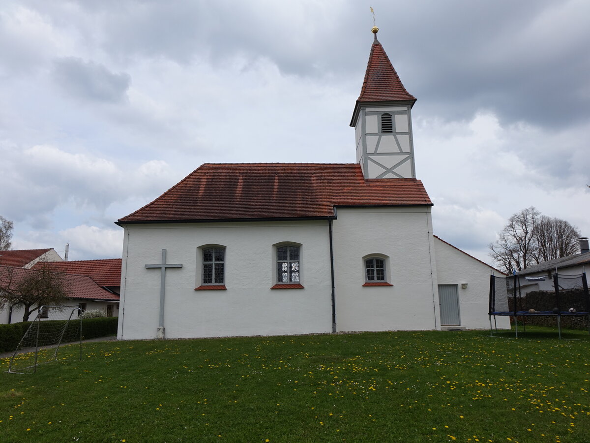 Heiligenkreuz, Pfarrkirche Kreuzauffindung, erbaut 1480 (01.05.2016)