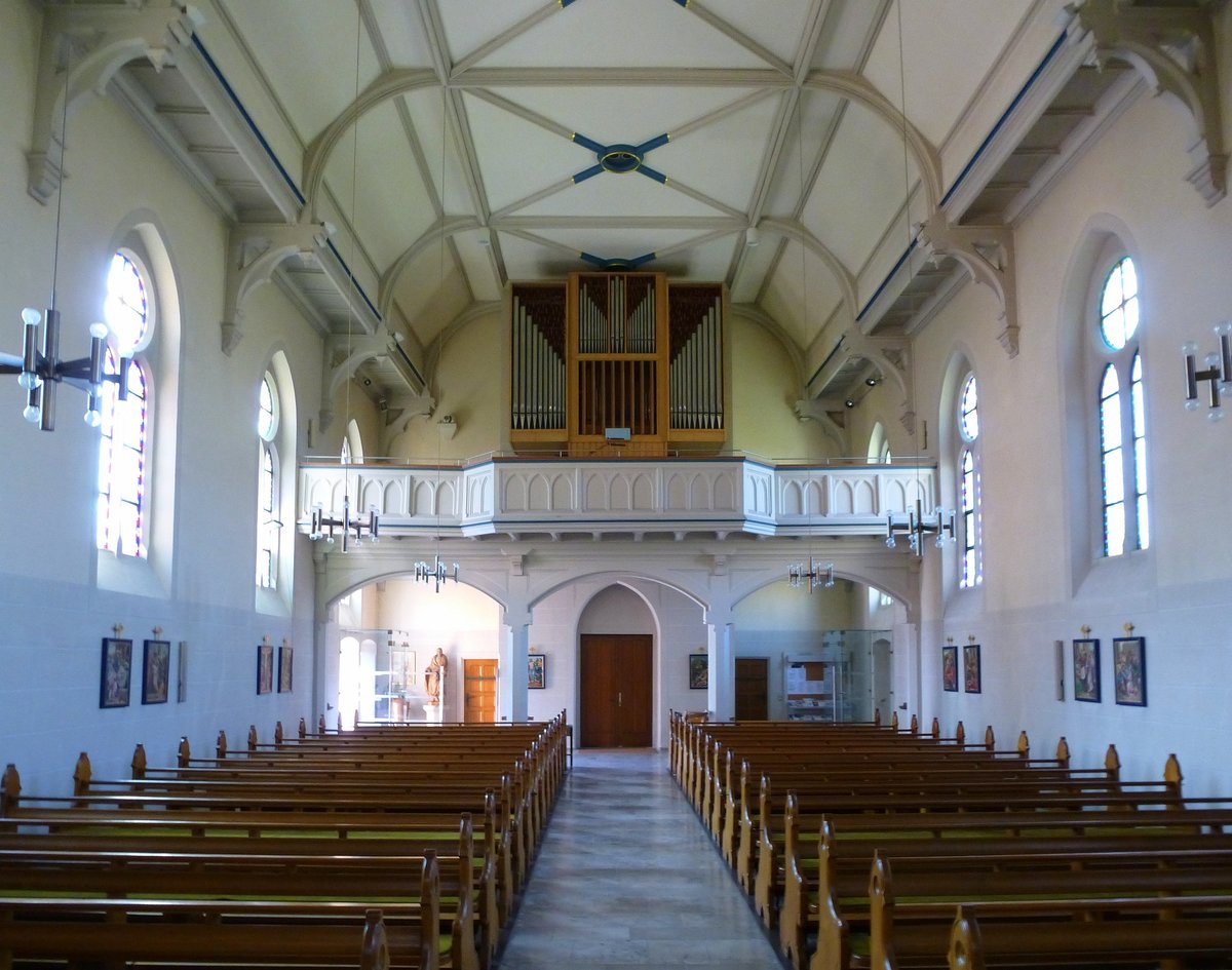 Heiligenzell, Blick zur Orgelempore in der Herz-Jesu-Kirche, Mrz 2017