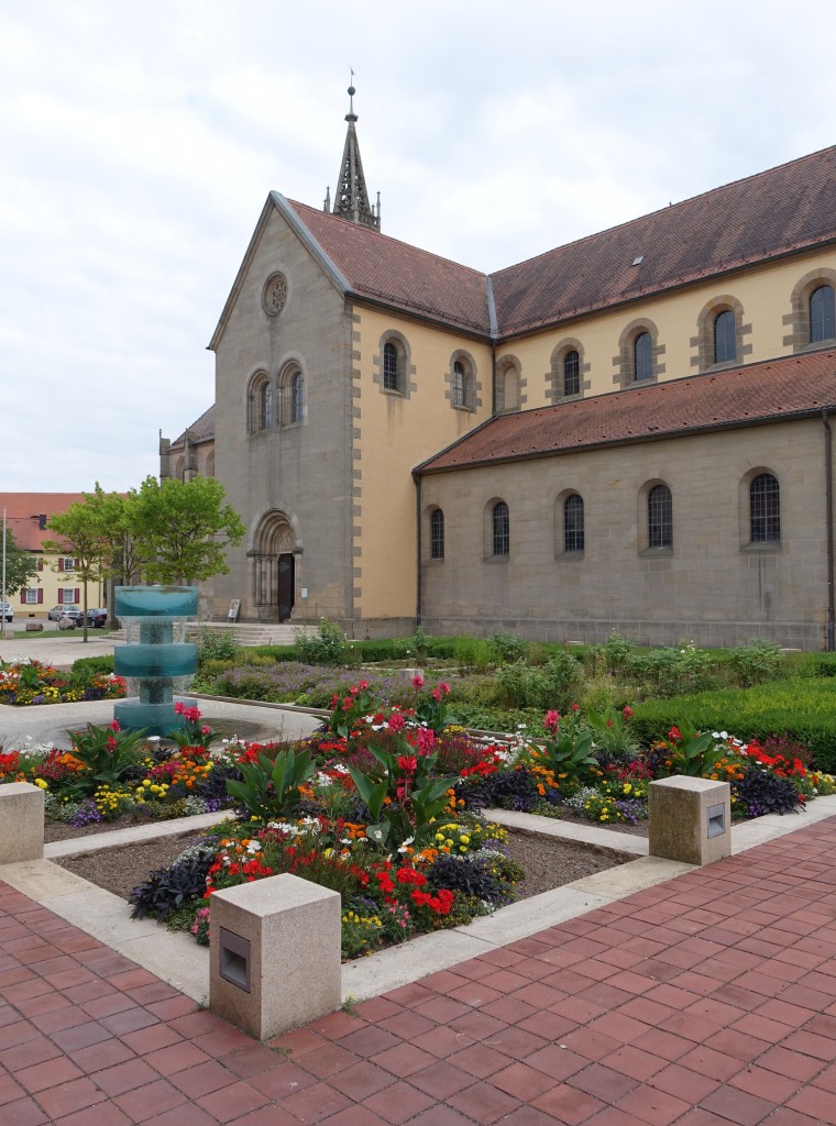 Heilsbronn, Klosterkirche, erbaut von 1132 bis 1139 als romanische Basilika, gotisch umgestaltet (02.08.2015)