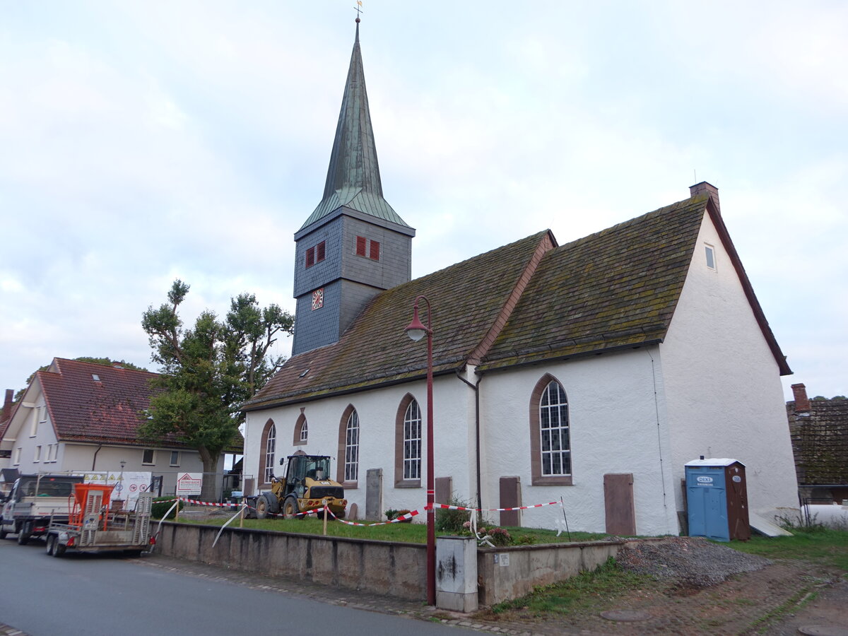 Heinsen, Pfarrkirche St. Liborius, erbaut im 13. Jahrhundert (06.10.2021)