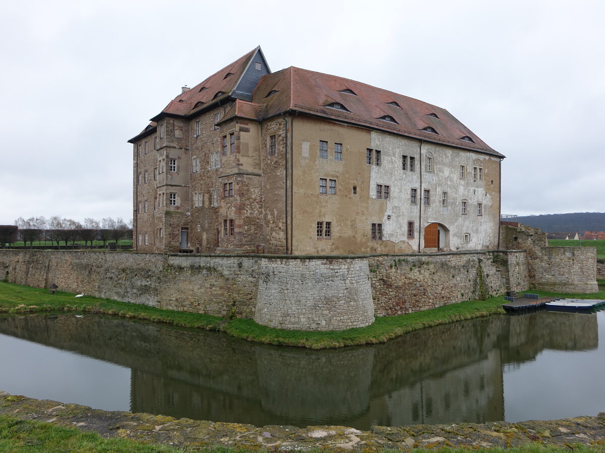 Heldrungen, Wasserschloss, erbaut von 1512 bis 1519 (08.04.2023)