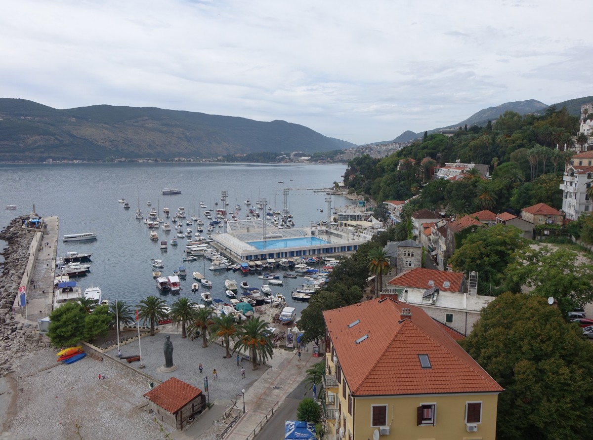 Herceg Novi, Aussicht auf den Hafen von der Festung (20.09.2015)