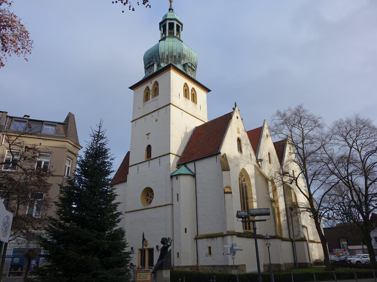 Herford, evangelische St. Jacobi Kirche, erbaut im 14. Jahrhundert (08.12.2025)