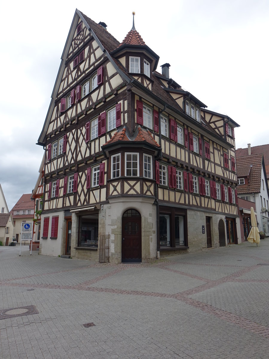 Herrenberg, alte Lateinschule in der Spitalgasse, erbaut 1640 (01.05.2018)