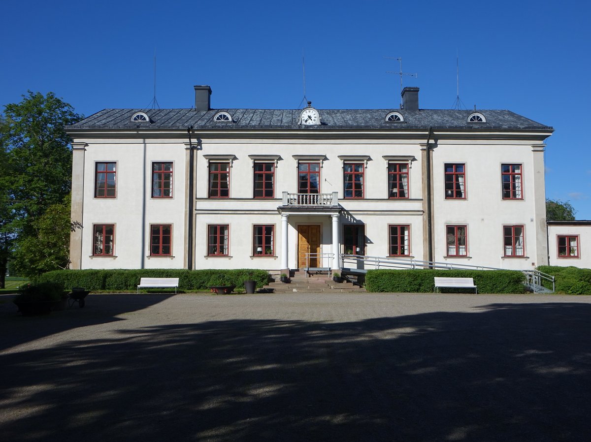 Herrenhof in Ockelbo, erbaut 1830, jetzt Sitz der Hauptverwaltung des Holzkonzern Kopparfors AB (22.06.2017)