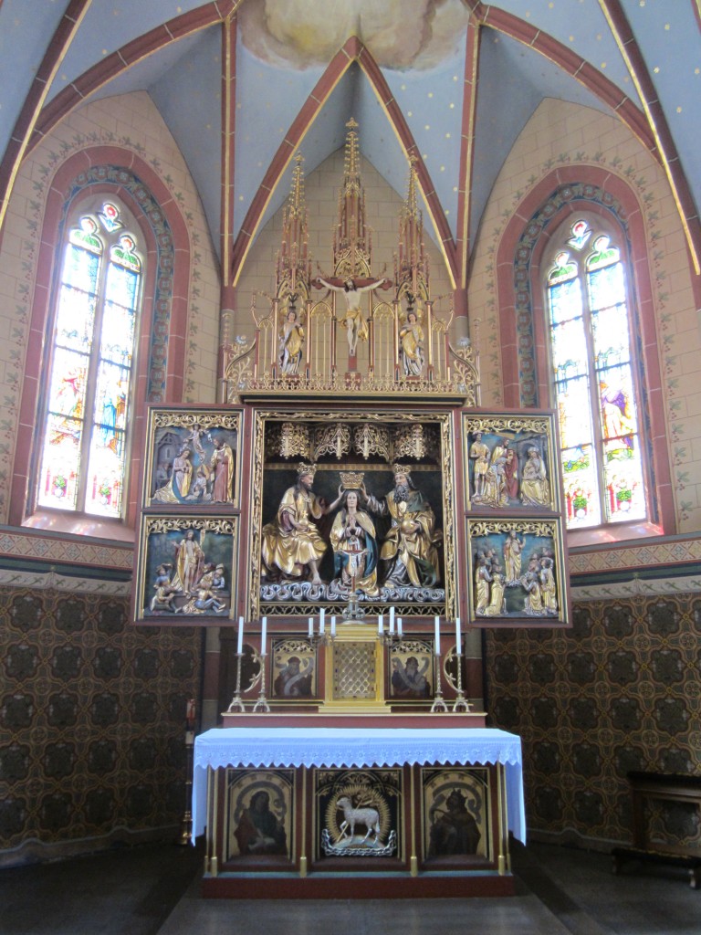 Herrieden, neugotischer Flgelaltar von 1897 in der Frauenkirche (16.06.2013)