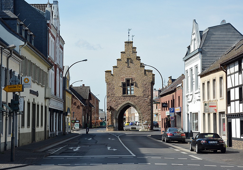 Herringer Tor, als 2. Tor zur Stadtbefestigung, in Erftstadt-Lechenich - 19.03.2014