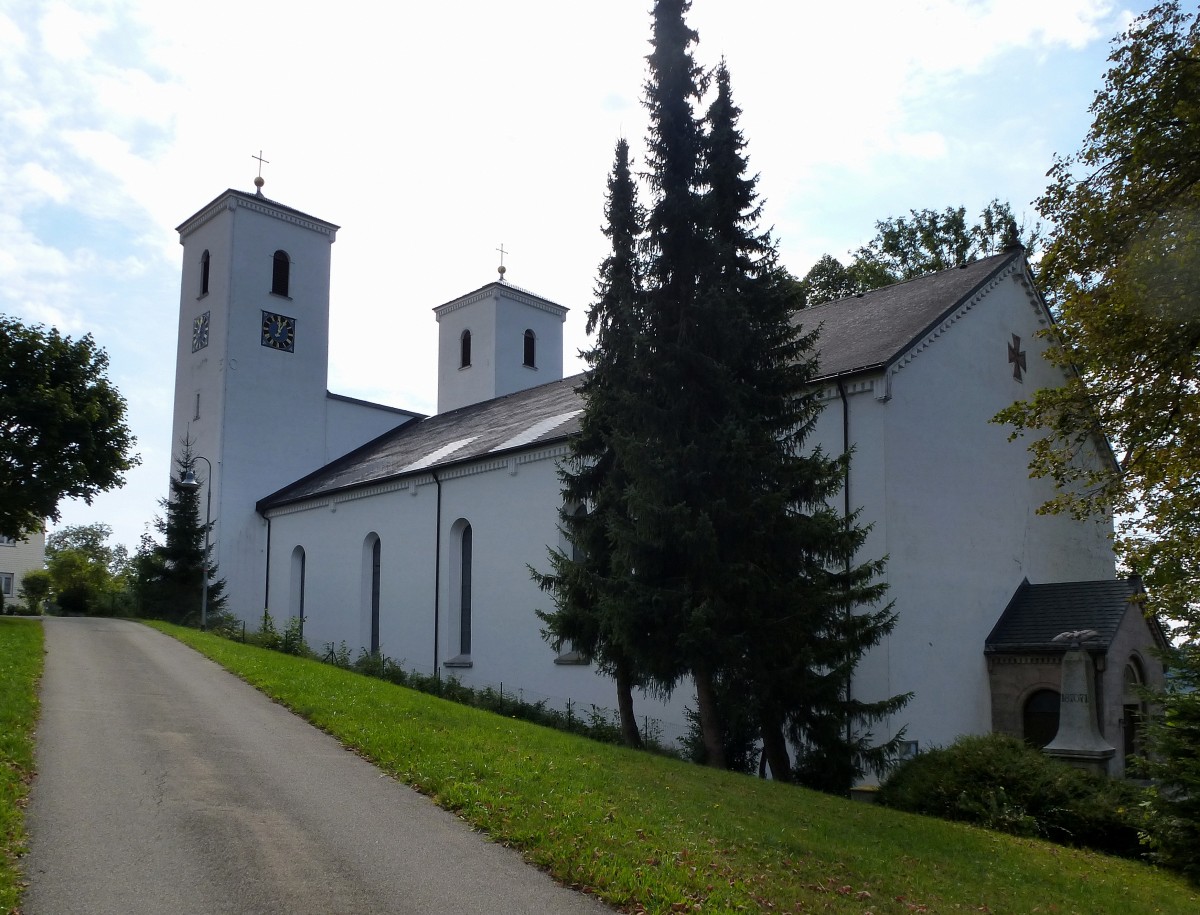 Herrischried im Hotzenwald (Sdschwarzwald), die katholische Kirche St.Zeno, erbaut nach dem Brand der Vorgngerkirche von 1849, Sept.2015