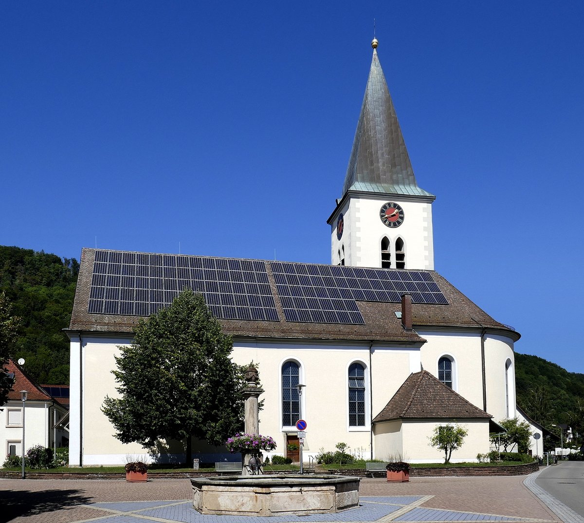 Herten, Stadtteil von Rheinfelden(Baden), die katholische Kirche St.Urban, Ende des 18.Jahrhunderts nach Plnen von F.A.Bagnato errichtet, Sept.2019