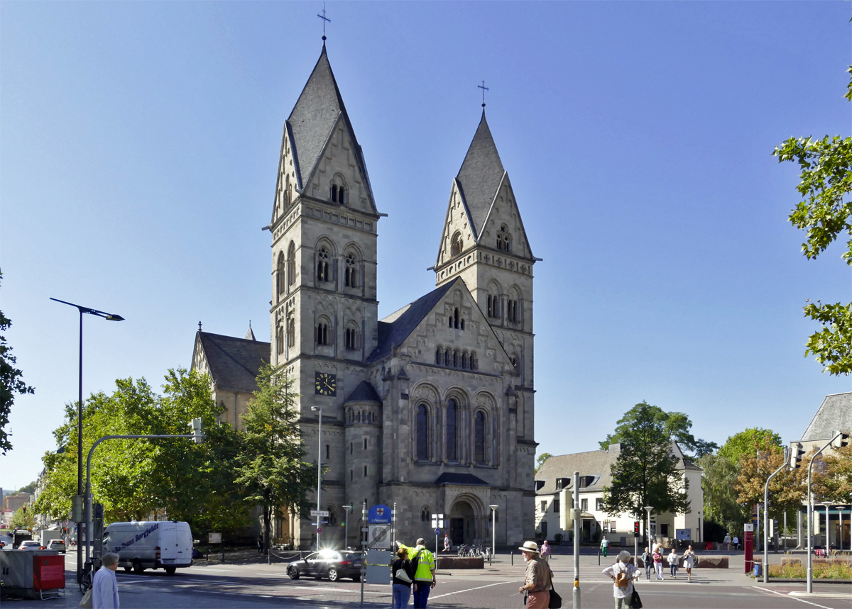 Herz-Jesu-Kirche mitten in Koblenz (erbaut 1900 - 1903) - 12.09.2018