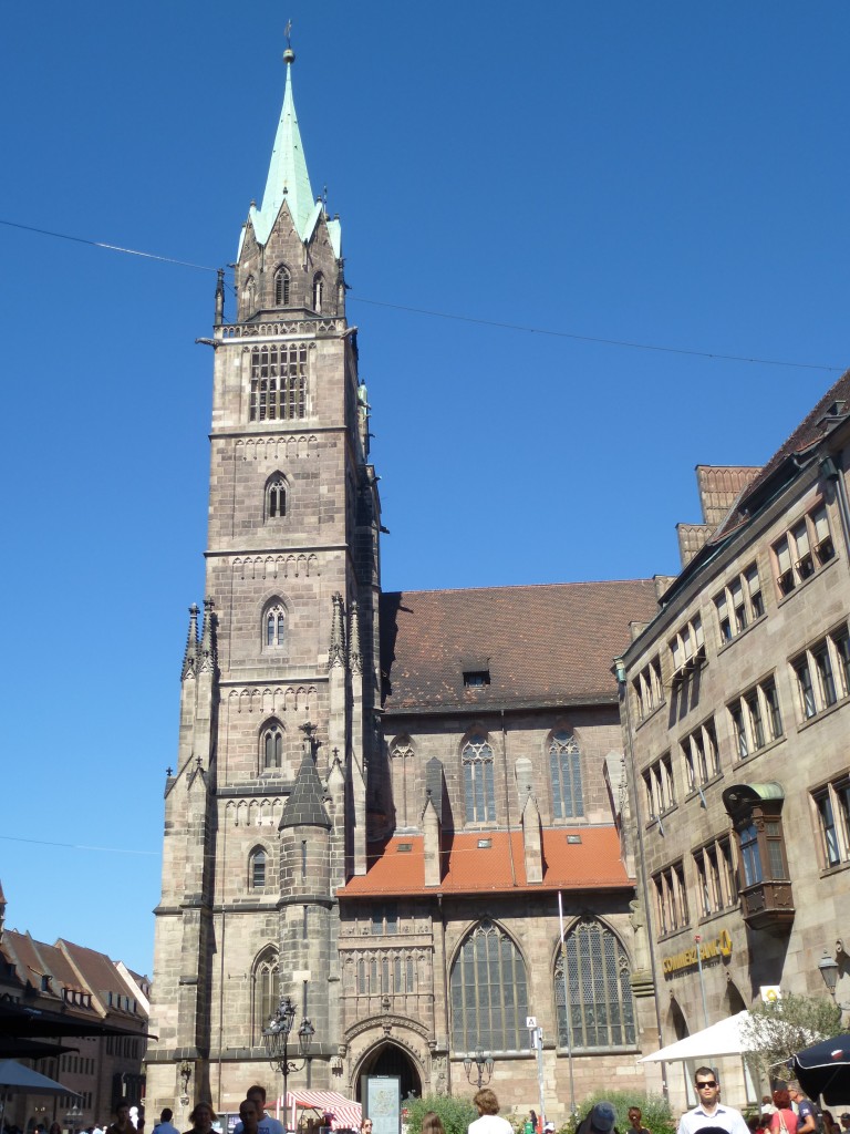 Hier zu sehen ist ein kleiner Blick zur St.Lorenz-Kirche in Nrnberg am 06.09.2013. 