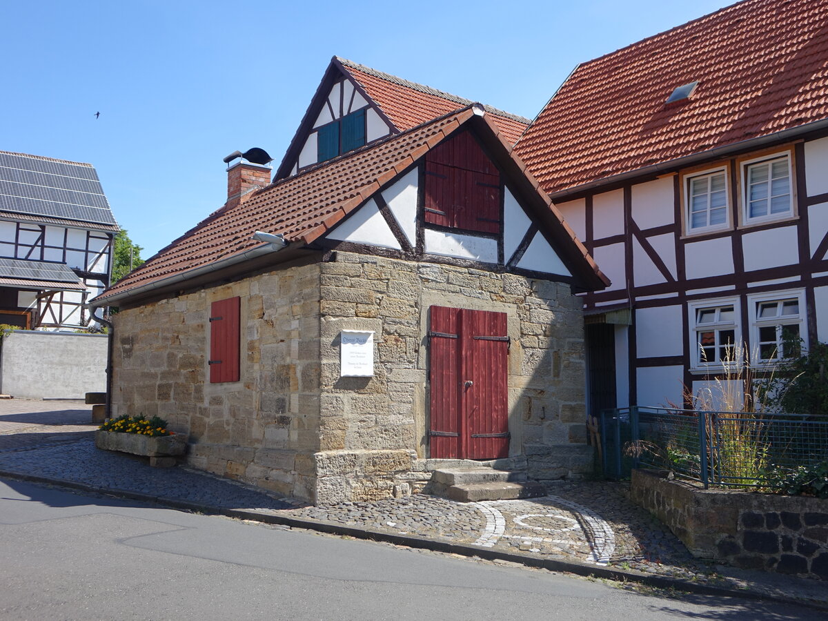 Hilgershausen, oberes Backhaus, erbaut 1876 (07.08.2022)