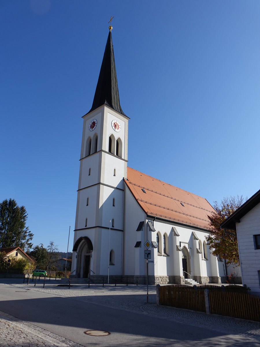 Hintereben, neugotische kath. Pfarrkirche Maria, Hilfe der Christenheit, erbaut 1899 (22.10.2018)