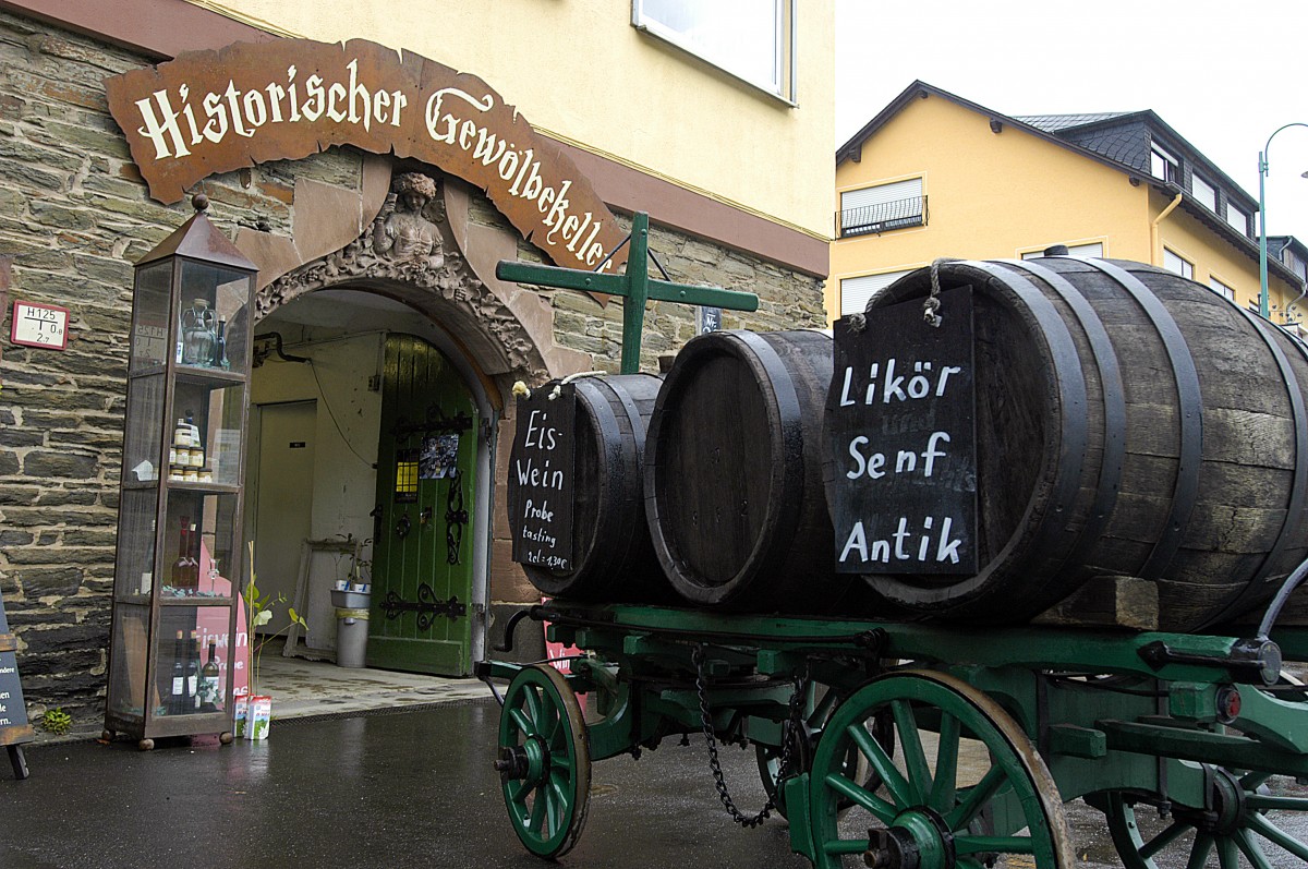 Historischer Gewlbekeller in Ellenz-Poltersdorf an der Mosel. Aufnahme: Juli 2007.