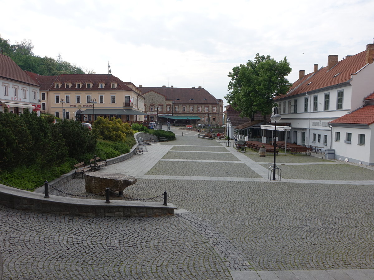 Hluboka nad Vltavou, Gebude am Hauptplatz Masarykova Namesti (26.05.2019)