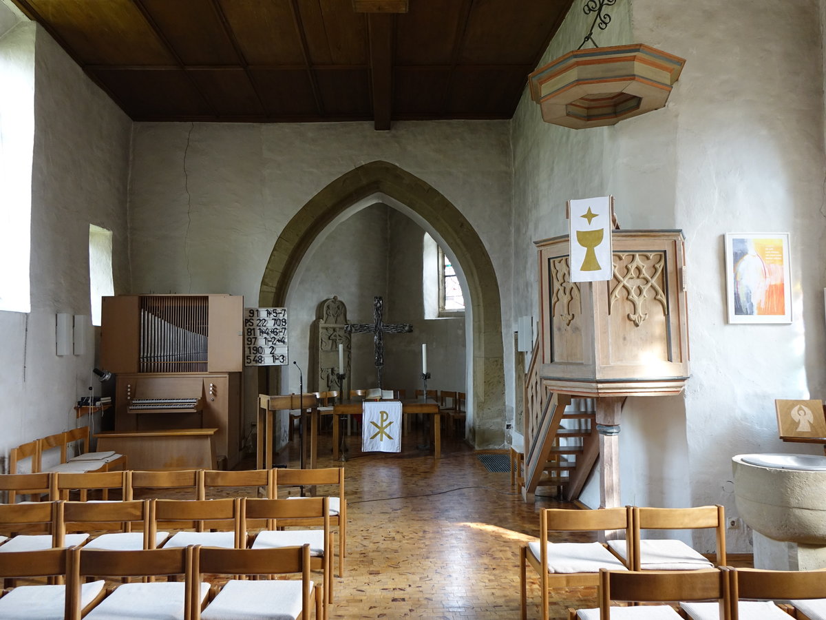 Hochdorf bei Remseck, Innenraum der gotischen St. Wendelin Kirche (03.04.2016)