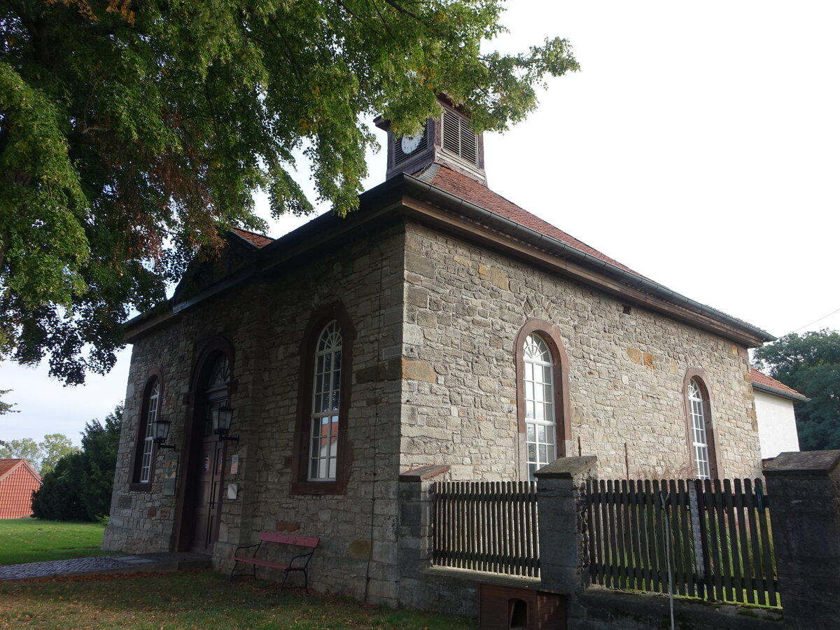 Hckelheim, Klosterkirche St. Marien, Saalkirche aus Brucksteinen, erbaut 1794 (01.10.2023)