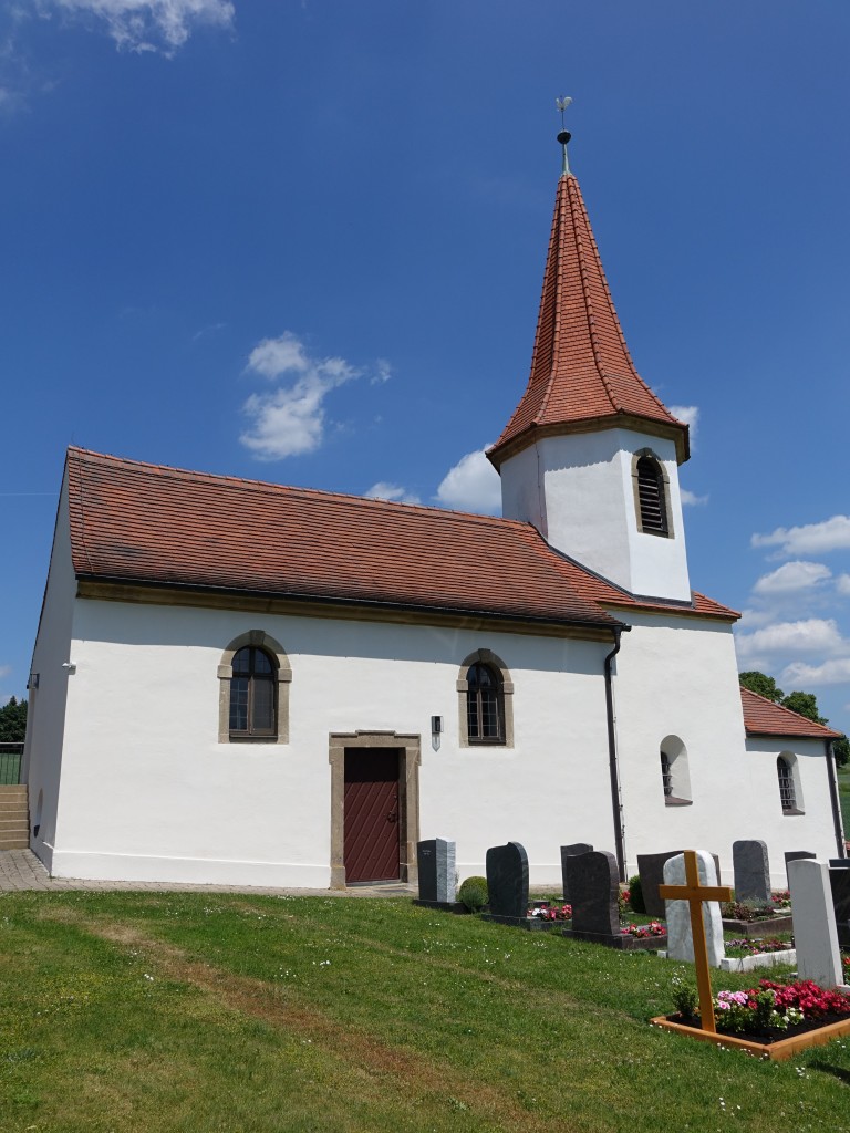 Hrlbach, Ev. St. Oswald Kirche, erbaut 1255, gotische Chorturmkirche, Kirchturm 14. Jahrhundert (04.06.2015)