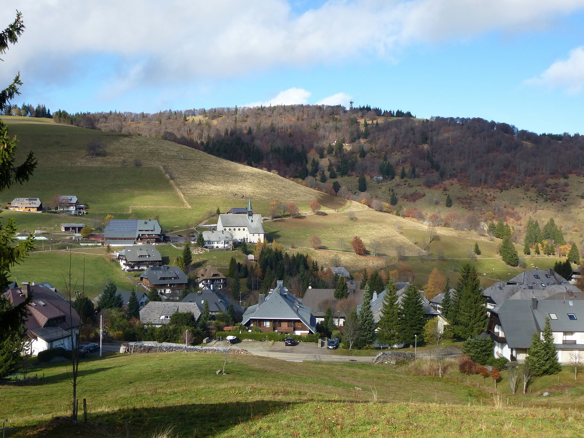 Hofsgrund, Blick ber den Schwarzwaldort am sdlichen Schauinsland, Nov.2015