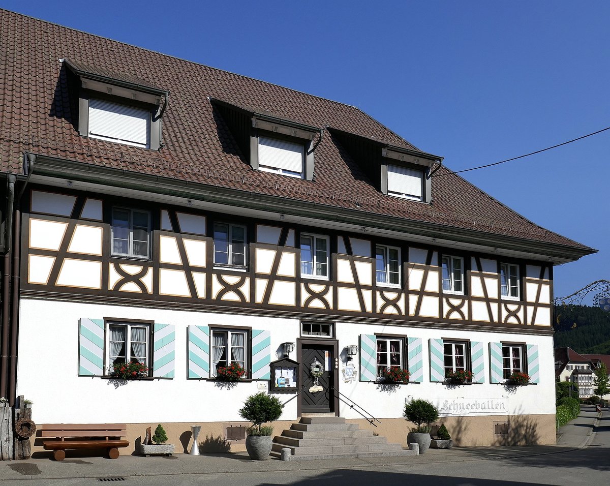 Hofstetten, Gasthaus  Drei Schneeballen  von 1493, Juli 2020