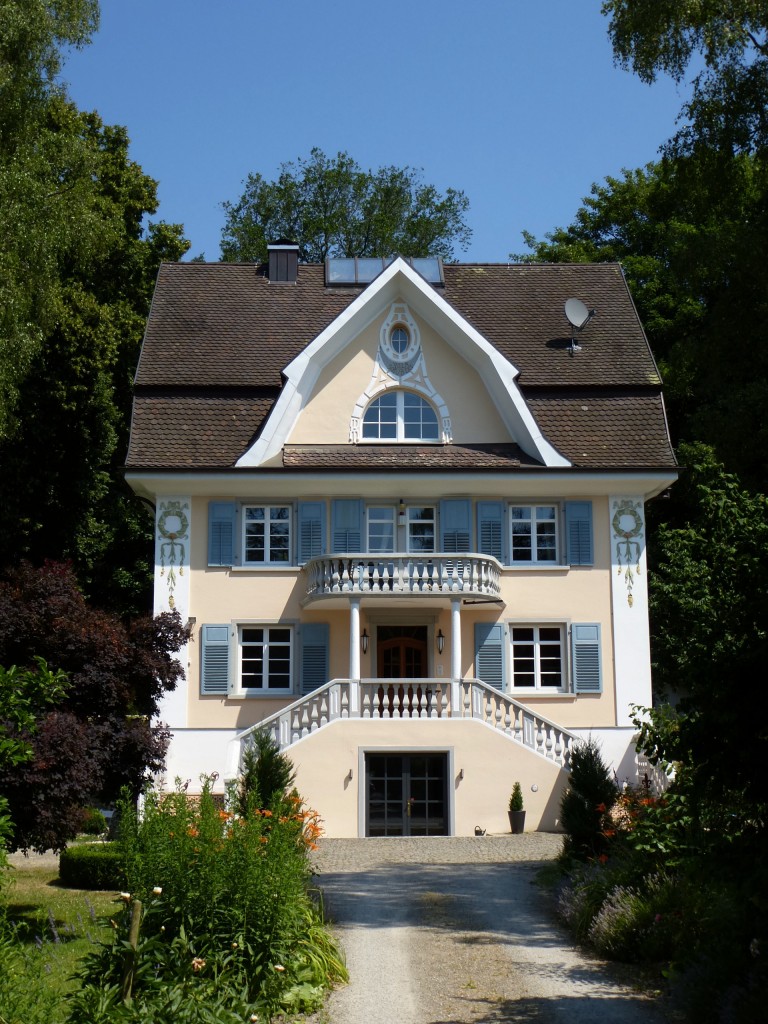Hohentengen, Villa Schubert, von einem Zricher Architekt im Jugendstil erbaut, Juli 2013