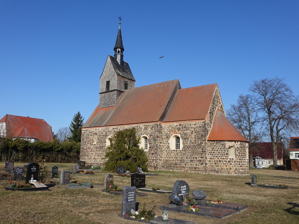 Hohenwerbig, evangelische Kirche, Feldsteinkirche erbaut im 13. Jahrhundert (10.03.2026)