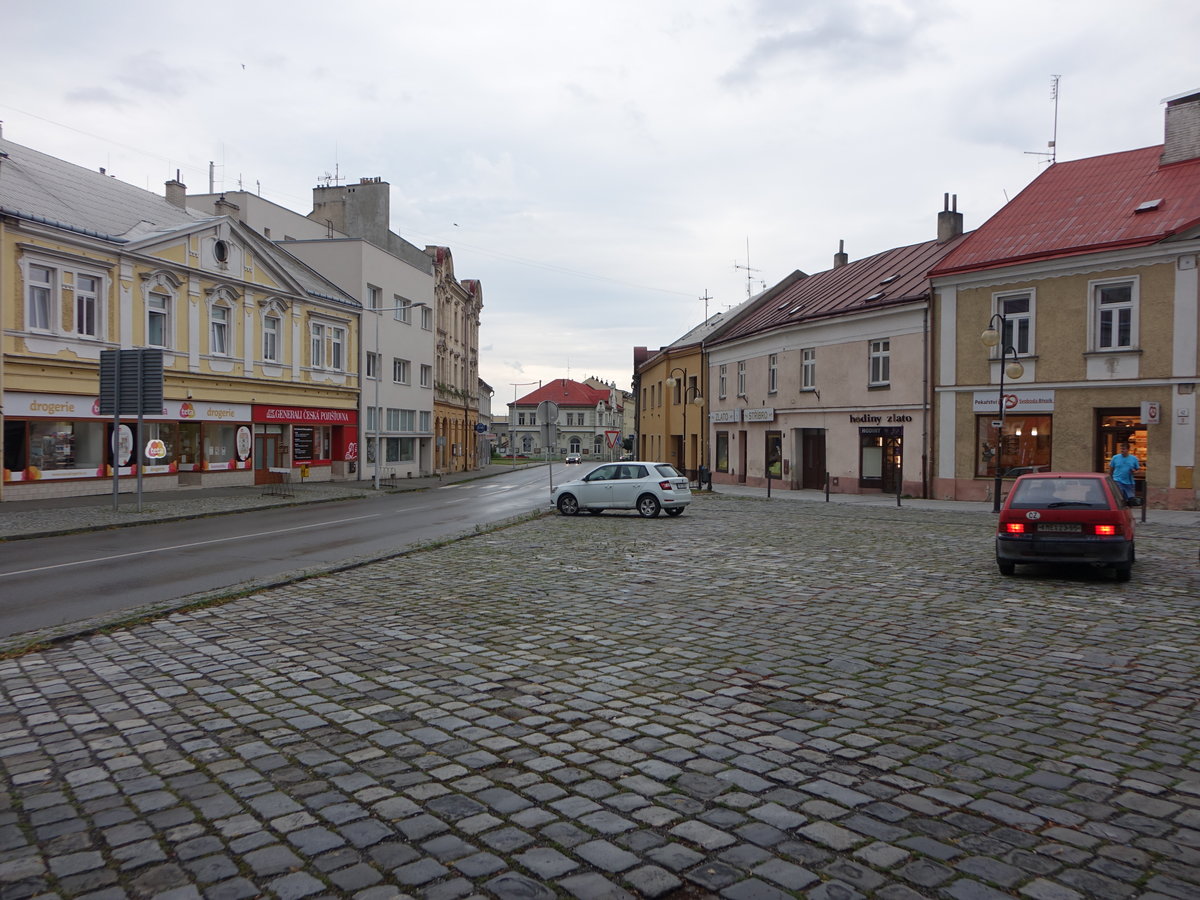 Holesov / Holleschau, Huser am Namesti Richtra (03.08.2020)