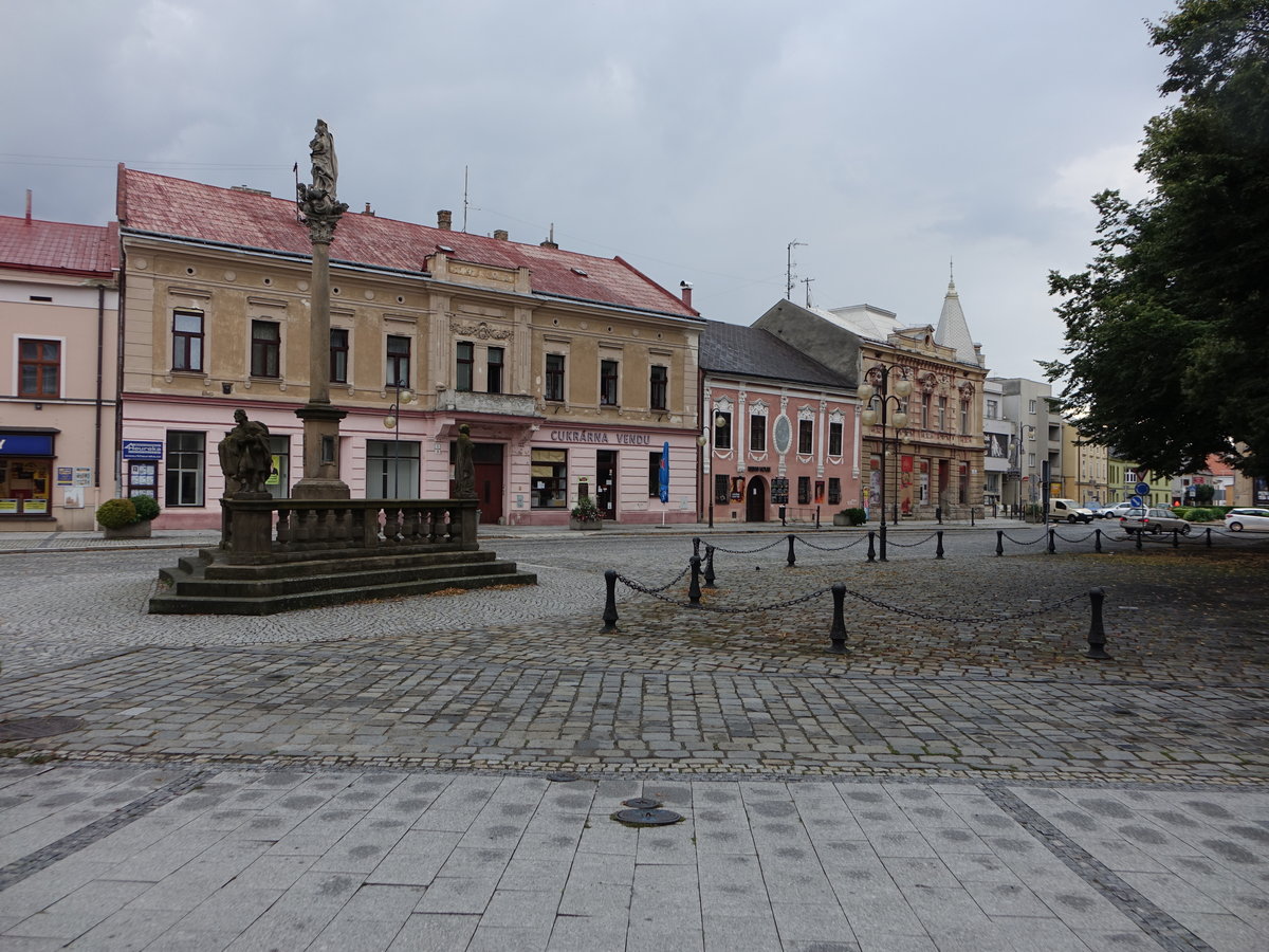 Holesov / Holleschau, Mariensule am Namesti Dr. E. Benese (03.08.2020)