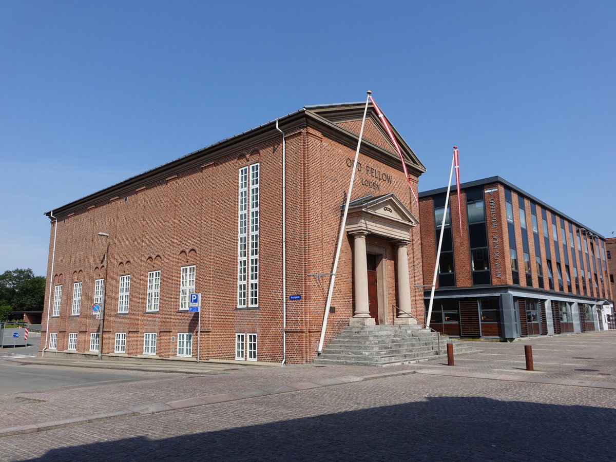 Holstebro, Odd Fellow Gebude in der Kirkestrade, erbaut vom Architekten  Kr. Jensen (25.07.2019)