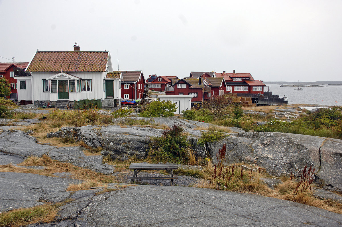 Holzhuser af der Insel Kringn im westlichen Schweden. Aufnahme: 3. August 2017.