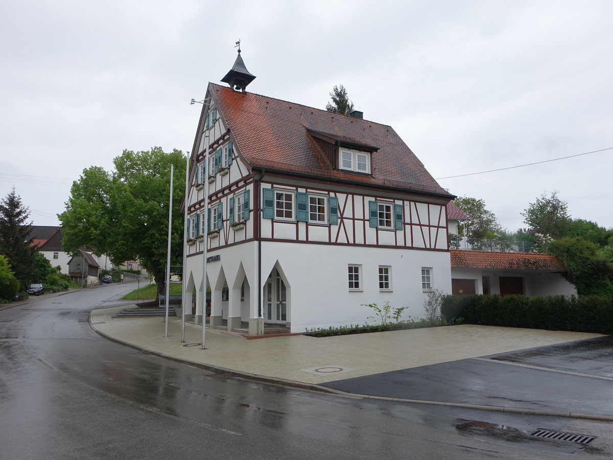 Holzhausen, Fachwerk Rathaus in der Holzhuser Hauptstrae (10.05.2018)