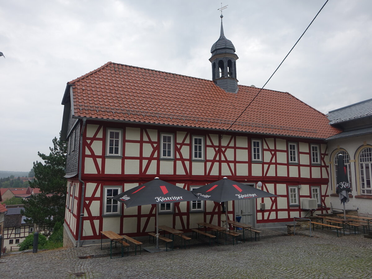 Holzthaleben, altes Rathaus mit Heimatmuseum am Kirchberg (30.06.2023)