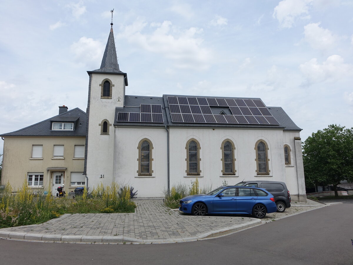Holzthum, Pfarrkirche St. Servatius, erbaut im 19. Jahrhundert (19.06.2022)