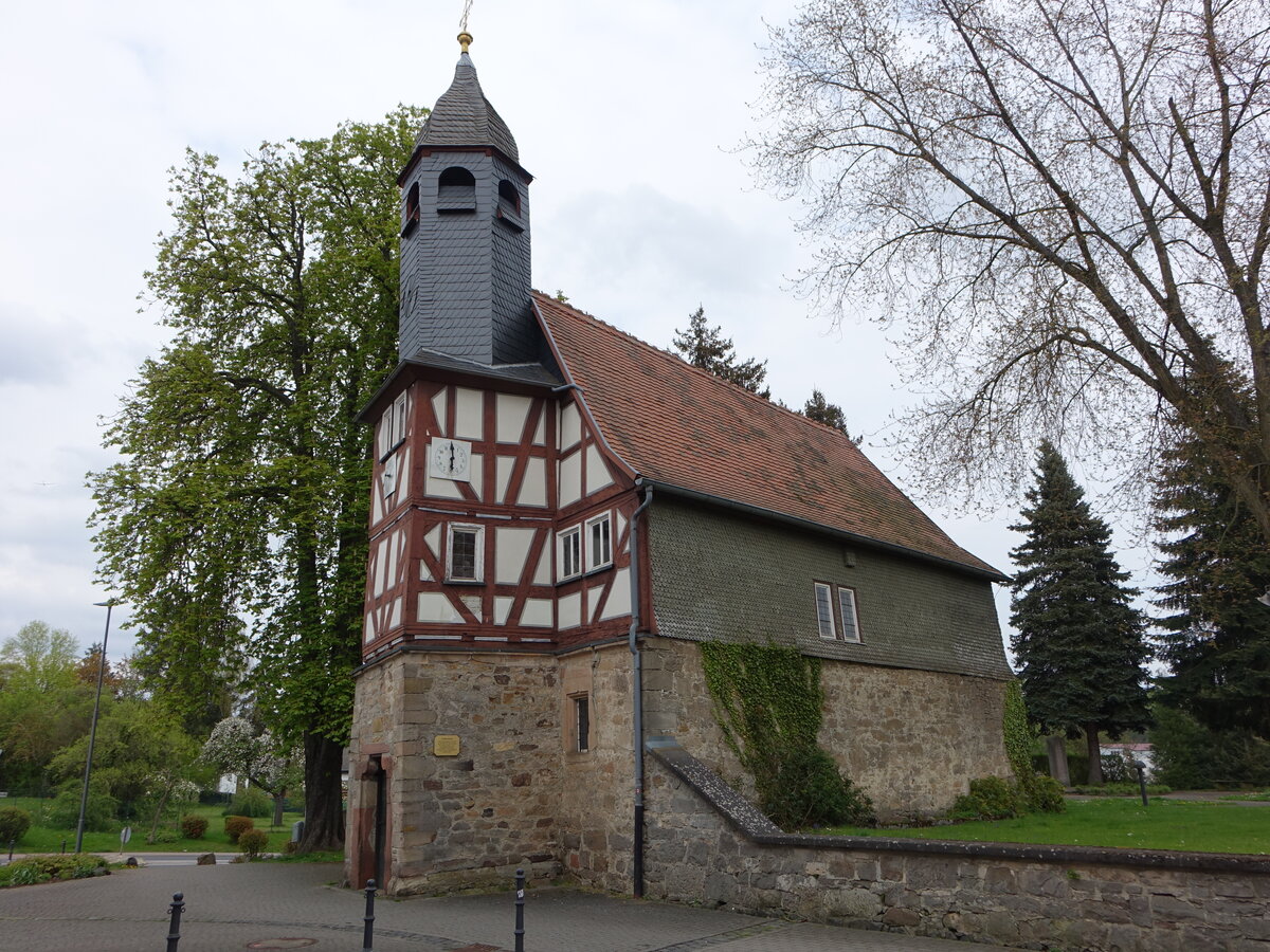 Homberg (Ohm), Friedhofskapelle, sptgotischer Fachwerkbau von 1583 (01.05.2022)