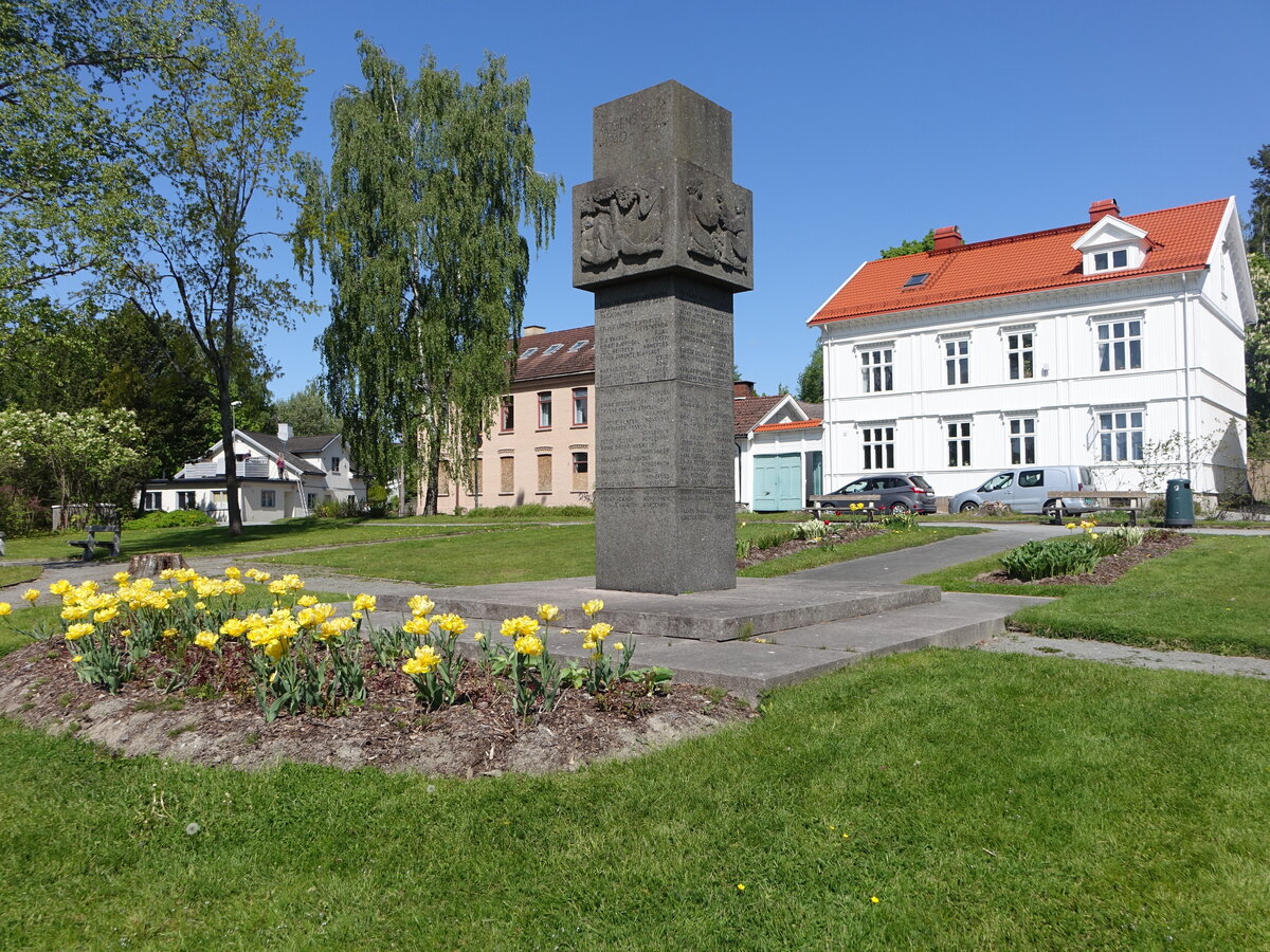 Honefoss, Kriegsdenkmal am Nordre Park an der Lagesensgate (31.05.2023)