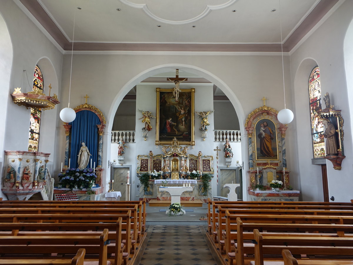 Honstetten, Innenraum der St. Petrus und Katharina Kirche  (25.05.2017)