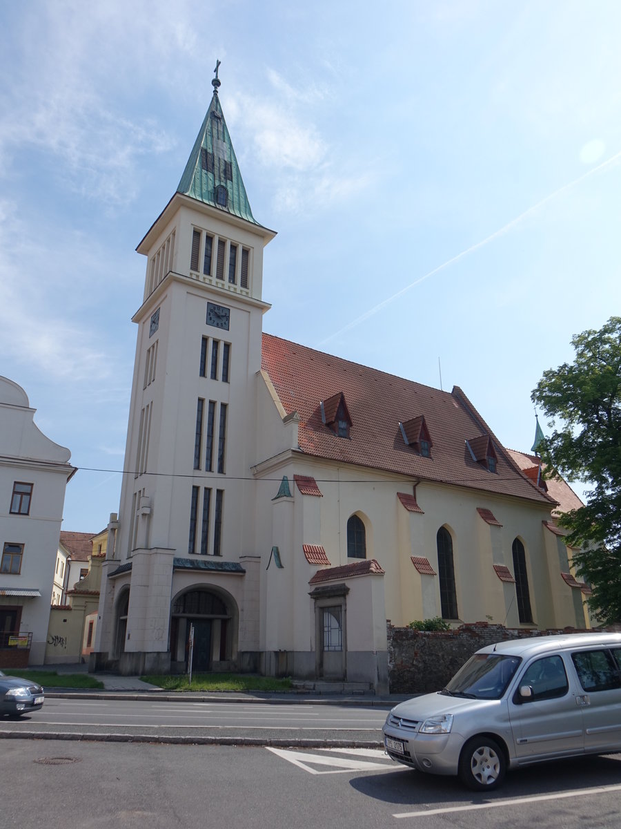 Horazdovice, Minoritenklosterkirche Maria Himmelfahrt, erbaut ab 1330 durch Theodoricus Mečř (25.05.2019)