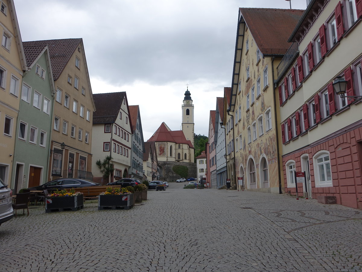 Horb, Oberer Marktplatz mit Stiftstkirche Hl. Kreuz (10.05.2018)