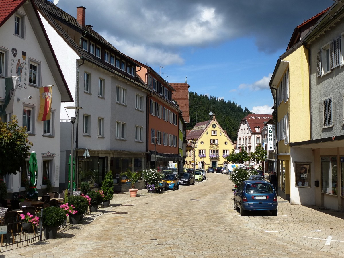 Hornberg, Blick durch die Hauptstrae zum Rathaus, Aug.2014
