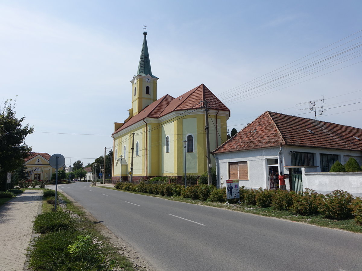 Horne Saliby, kath. Pfarrkirche St. Laurentius, erbaut bis 1775 (28.08.2019)