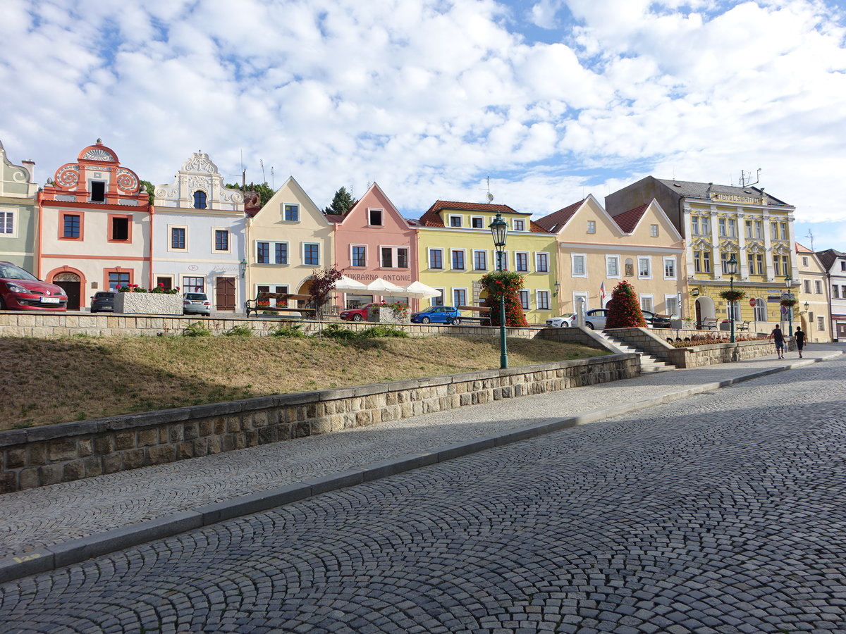 Horsovsky Tyn, historische Huser am Platz der Republik (06.07.2019)