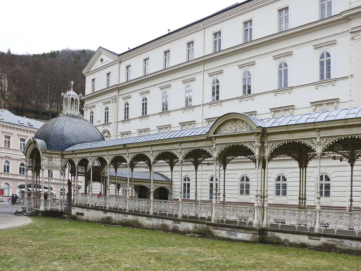 Hot Springs Kolonnade in Karlovy Vary/Karlsbad am 22. Februar 2019