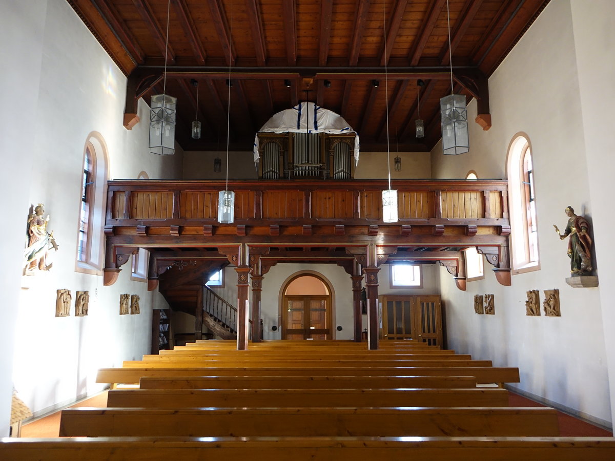 Hubertshofen, Orgelempore in der kath. Pfarrkirche St. Sebastian (25.12.2018)