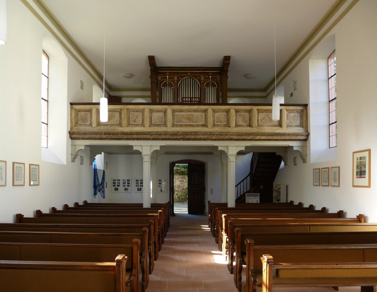 Hugstetten, Blick zur Orgelempore in der Martin-Luther-Kirche, Okt.2014