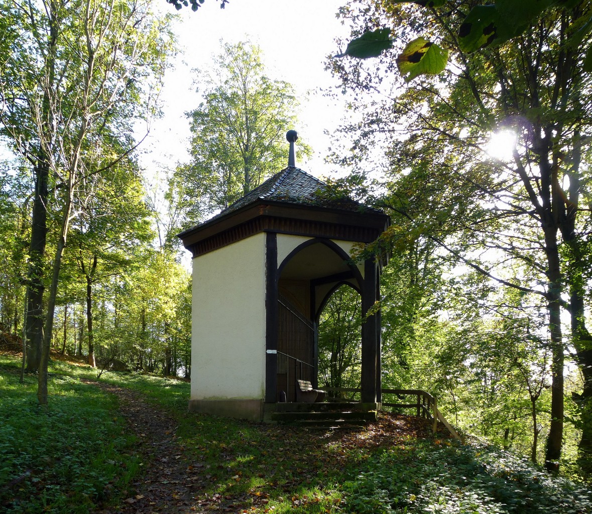 Hugstetten im Breisgau, das Teehuschen im ehemaligen Schlopark, einem bedeutenden englichen Garten im 19.Jahrhundert, Okt.2014