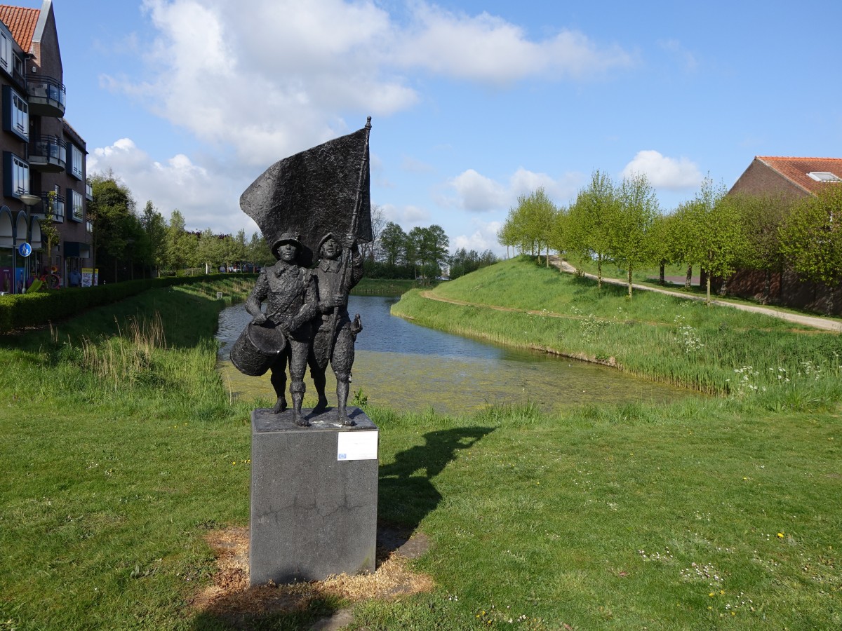 Hulst, Denkmal an den Festungswllen (30.04.2015)