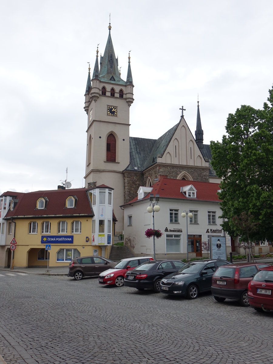 Humpolec, gotische St. Nikolaus Kirche, erbaut ab 1233 (28.05.2019) 